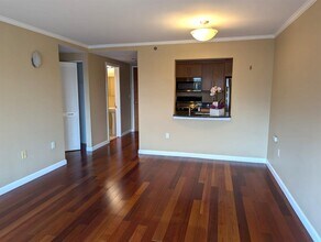 931 Massachusetts Ave, Unit 505 in Cambridge, MA - Building Photo - Building Photo