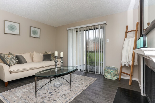 Creekside Village Apartments