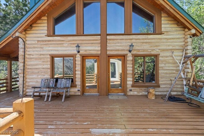 4947 Snow White Rd in Las Vegas, NV - Building Photo - Building Photo