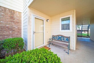 14555 Wunderlich Dr in Houston, TX - Building Photo - Building Photo