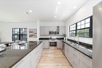 11923 N Hoa Sen Cir in Houston, TX - Building Photo - Building Photo