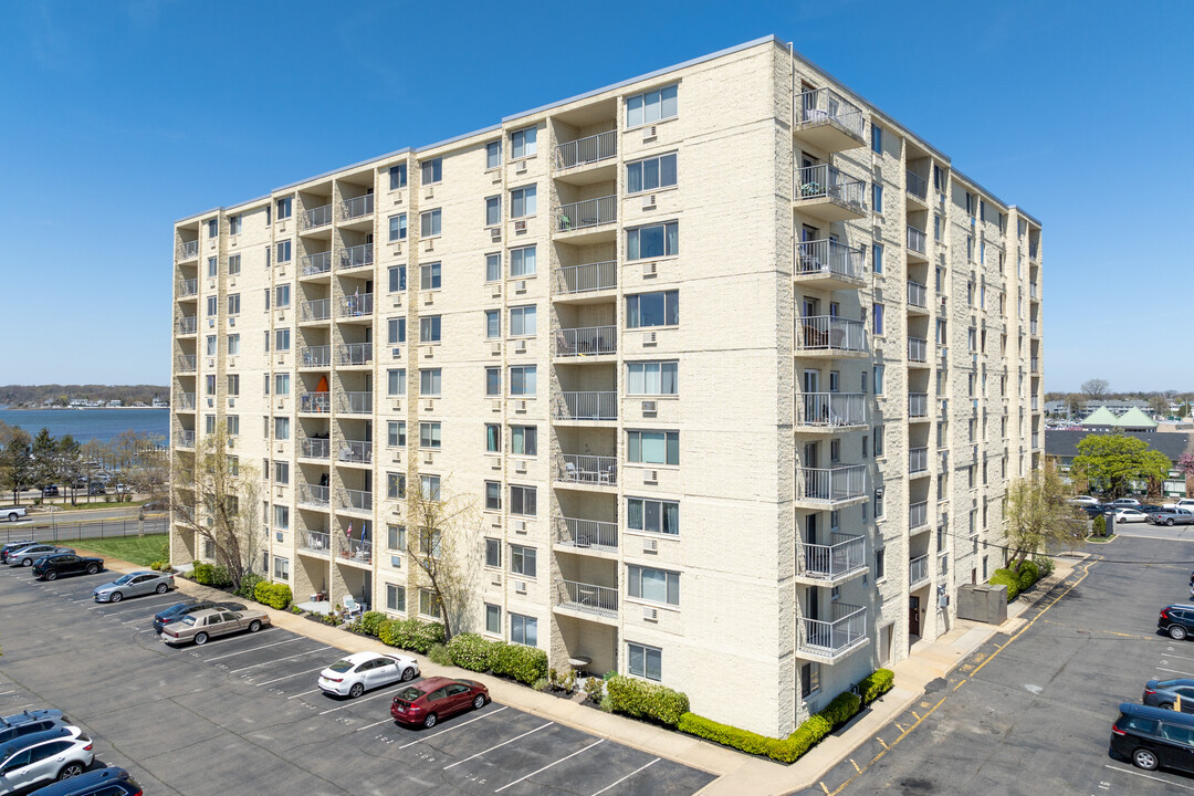 Marina View Tower in Belmar, NJ - Building Photo