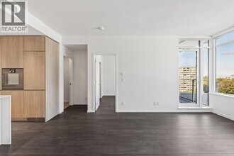 6500 Minoru Blvd in Richmond, BC - Building Photo - Building Photo