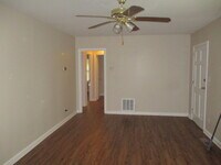 1270 Lawndale Ct photo'