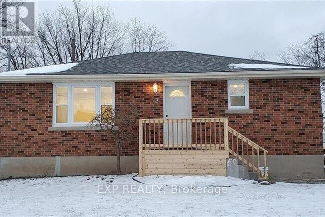 property at 8 Hillcrest Ave