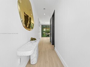 1610 NE 4th Pl in Fort Lauderdale, FL - Building Photo - Building Photo
