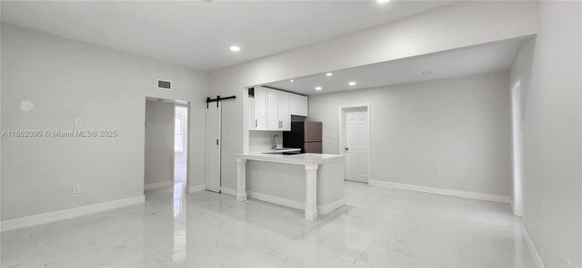 830 NE 143rd St in North Miami, FL - Building Photo - Building Photo