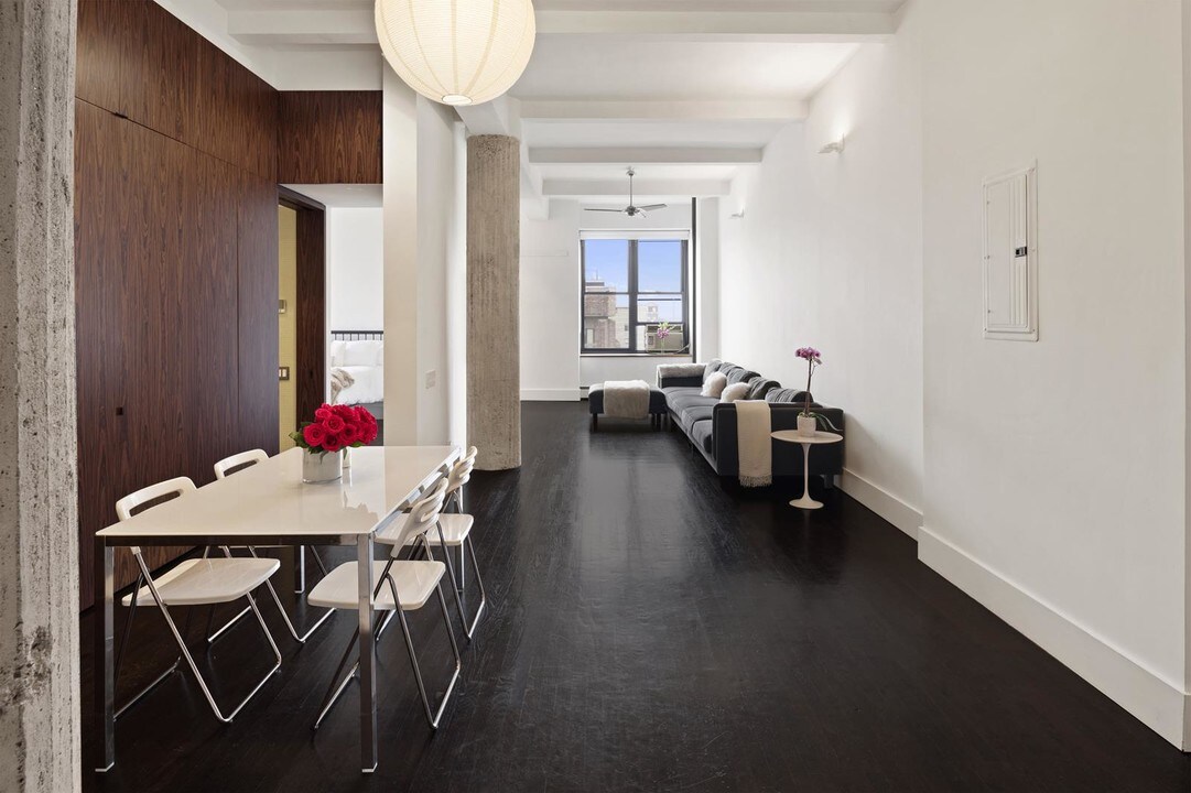 250 Mercer St-Unit -B1202-B12S in New York, NY - Building Photo