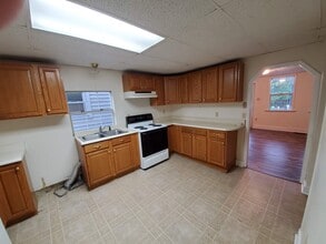 24 N Kister St in Etters, PA - Building Photo - Building Photo