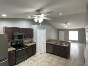 2765 Courtland Blvd in Deltona, FL - Building Photo - Building Photo