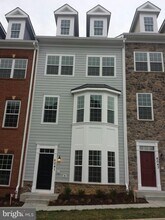 6041 Maple Hill Rd in Ellicott City, MD - Building Photo - Building Photo