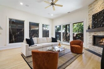 5604 Matalee Ave in Dallas, TX - Building Photo - Building Photo