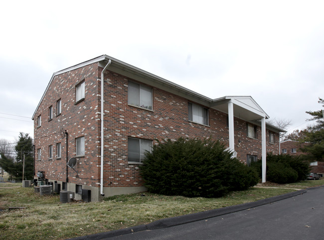 Teson Garden in Hazelwood, MO - Foto de edificio - Building Photo