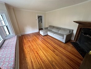 9 Vine St in Bronxville, NY - Building Photo - Building Photo