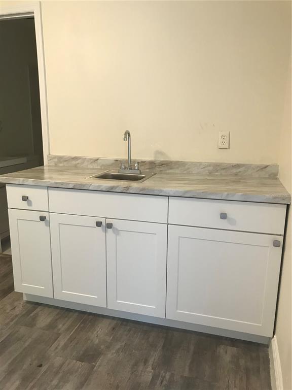 10408 N Woodmere Rd in Tampa, FL - Building Photo - Building Photo