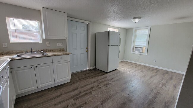 2811 4th St E in Bradenton, FL - Building Photo - Building Photo
