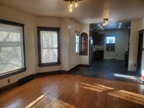 205-205 N Spring St in Port Washington, WI - Building Photo - Building Photo