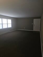 8801 Schneider Ave, Unit 5 in Highland, IN - Building Photo - Building Photo