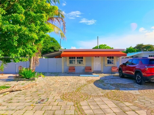 property at 4608 Holt Rd