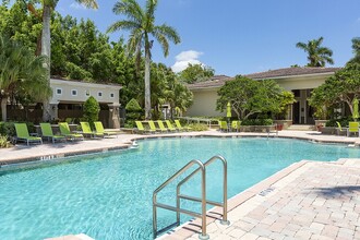 Ibis Reserve Apartments in West Palm Beach, FL - Building Photo - Building Photo