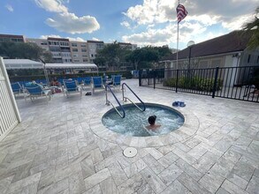 14475 Strathmore Ln in Delray Beach, FL - Building Photo - Building Photo