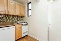 238 E 82nd St in New York, NY - Building Photo - Interior Photo