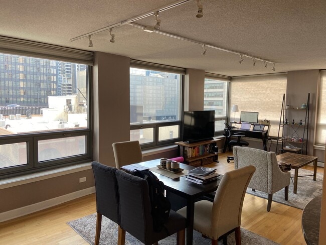 property at 440 N Wabash Ave