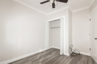 843 W Cornelia Ave, Unit 1N in Chicago, IL - Building Photo - Building Photo
