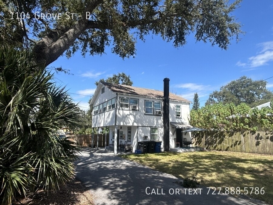 1104 Grove St in Clearwater, FL - Building Photo