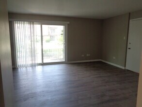 7129 99th St in Chicago Ridge, IL - Building Photo - Building Photo