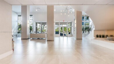 3000 S Ocean Dr, Unit 1520 in Hollywood, FL - Foto de edificio - Building Photo