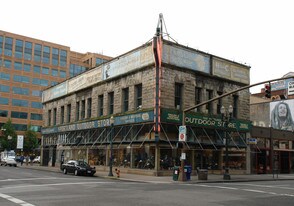 304 SW 3rd Ave in Portland, OR - Building Photo