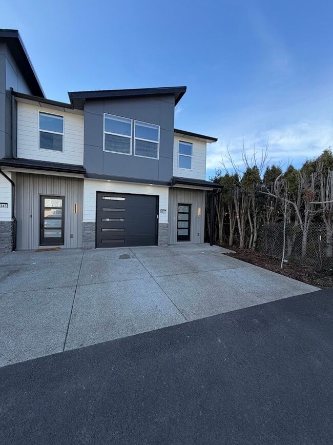 4845-4847 Elvira Pl N in Keizer, OR - Building Photo - Building Photo