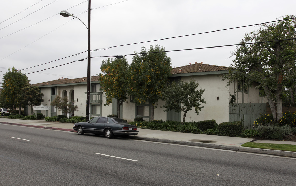 Sierra Apartments in Buena Park, CA - Foto de edificio