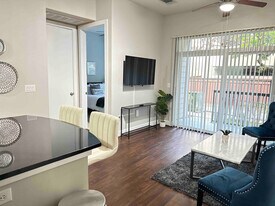 12848 Queensbury Ln in Houston, TX - Building Photo