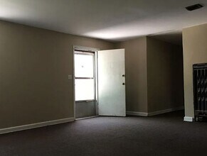 3373 S Hull St in Montgomery, AL - Building Photo - Building Photo