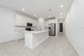 1133 Mattie Pointe Blvd in Auburndale, FL - Building Photo - Building Photo