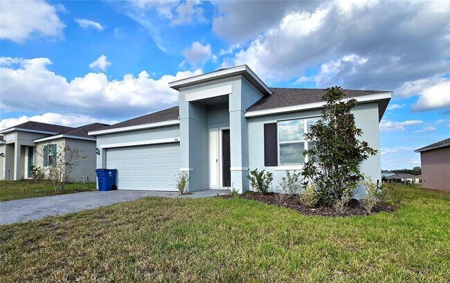 301 Tarpon Bay Blvd in Haines City, FL - Building Photo - Building Photo