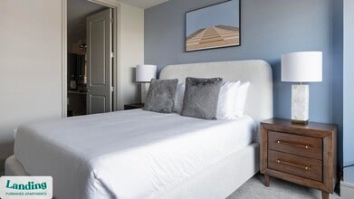 1414 Wood Hollow Dr, Unit 1-552 in Houston, TX - Foto de edificio - Building Photo