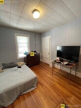 32 Newcastle Rd in Boston, MA - Building Photo - Building Photo