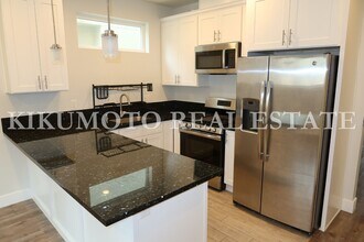 17 Rio Viale Ct in Sacramento, CA - Foto de edificio - Building Photo