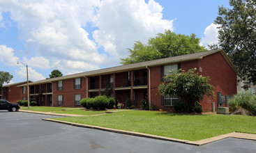 Woods of Lakeland in Flowood, MS - Foto de edificio - Building Photo