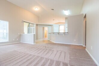 1252 Twin Rivers Blvd in Oviedo, FL - Building Photo - Building Photo