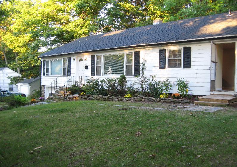 196 Grafton St, Unit B in Shrewsbury, MA - Foto de edificio