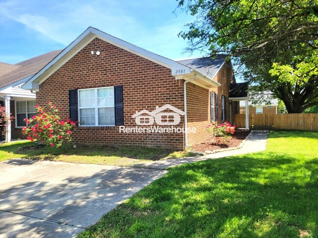 property at 2801 Leeds Ct