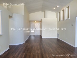 2526 Gotham Way in Valrico, FL - Building Photo - Building Photo