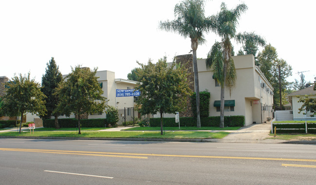 14936-14940 Magnolia Blvd in Sherman Oaks, CA - Building Photo - Building Photo