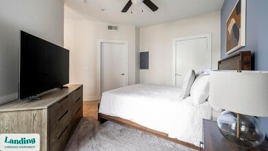 810 W St Johns Ave, Unit 1071 in Austin, TX - Building Photo - Building Photo