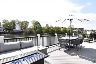 285 East Ave in Norwalk, CT - Building Photo