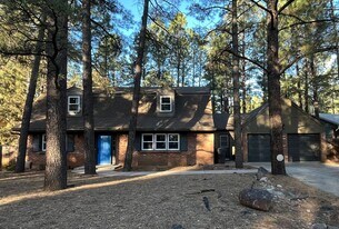 535 N Bertrand St in Flagstaff, AZ - Building Photo